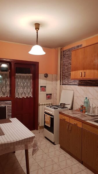 Salajan, Piata, str. Minis,